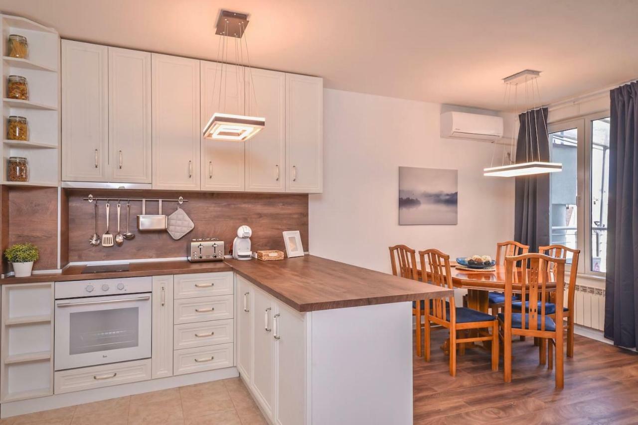 South Park, Vitosha View, 2-Bdr, 2-Bthr Apartment By Flat Mаnager Sofia Exterior photo